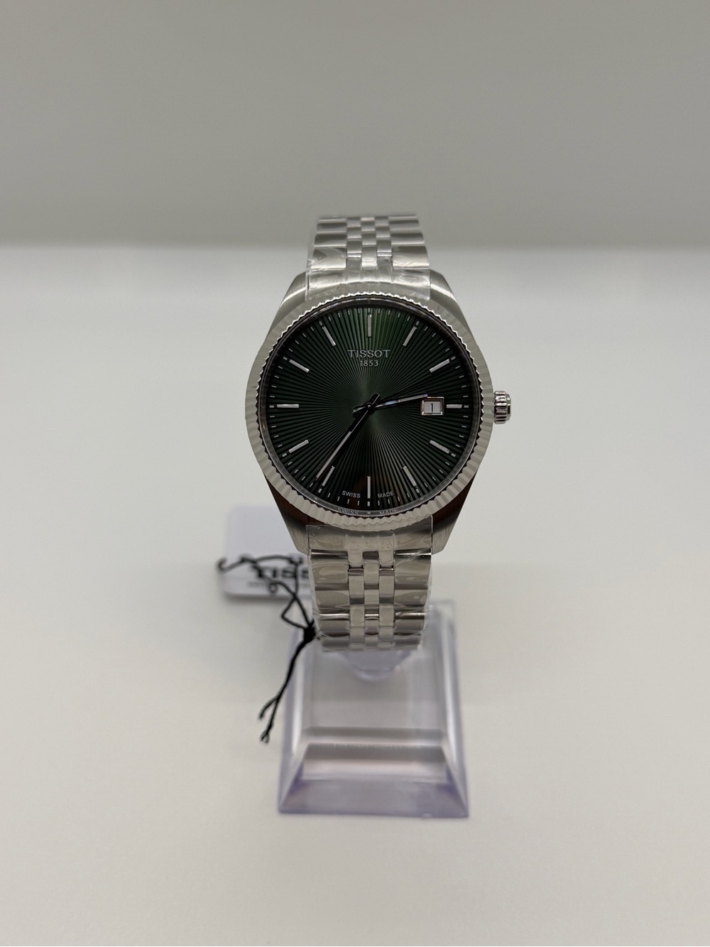 Tissot Ballade Green Dial Men’s Watch Quartz 40mm – T156.410.11.091.00